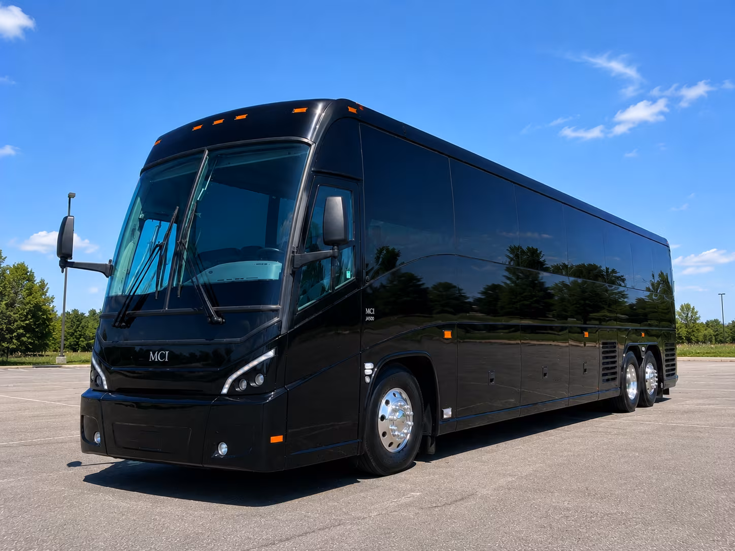 charter buses from coon rapids to duluth wisconsin dells and regional getaways