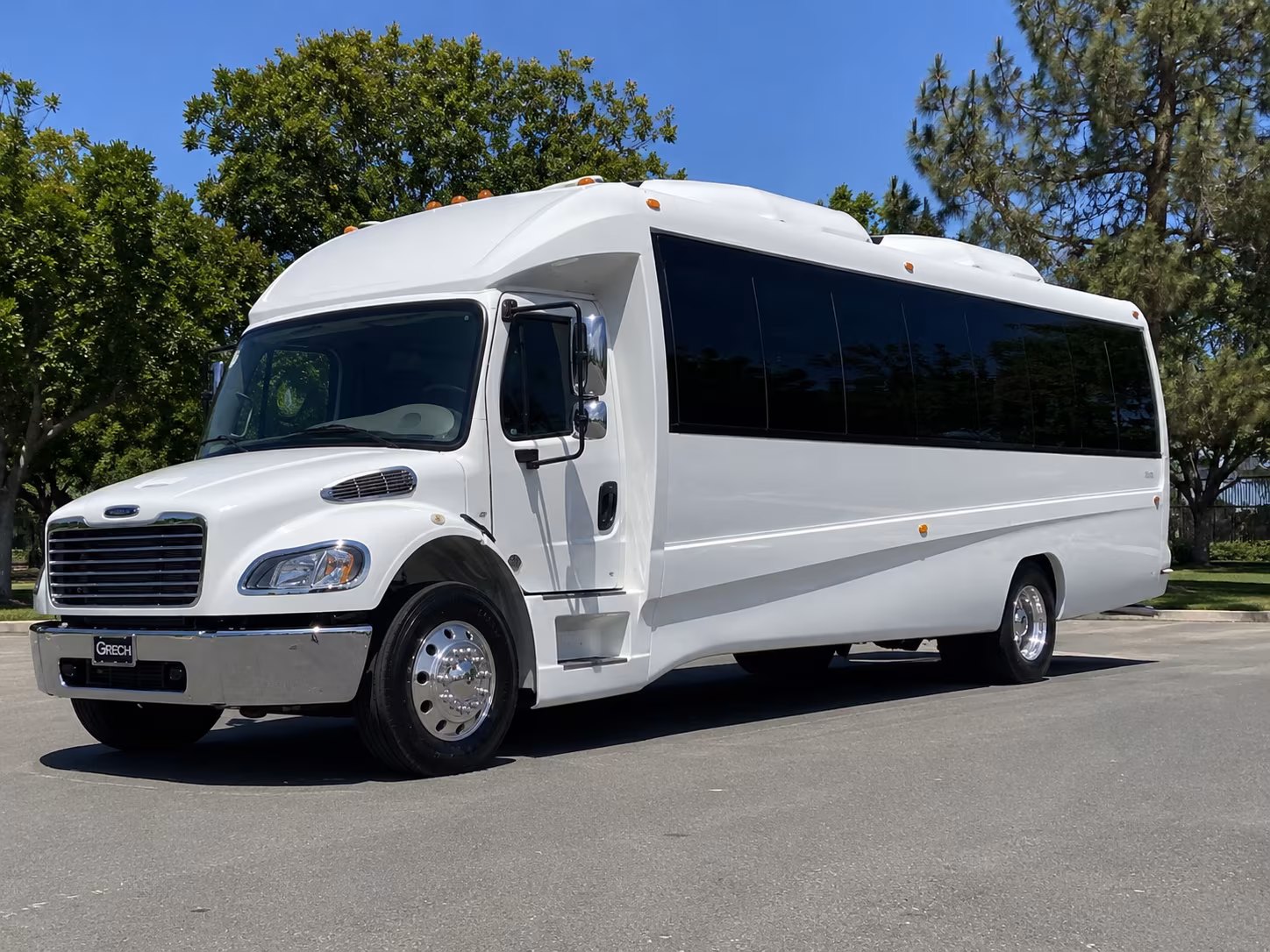 party buses for coon rapids wedding parties and bridal squads