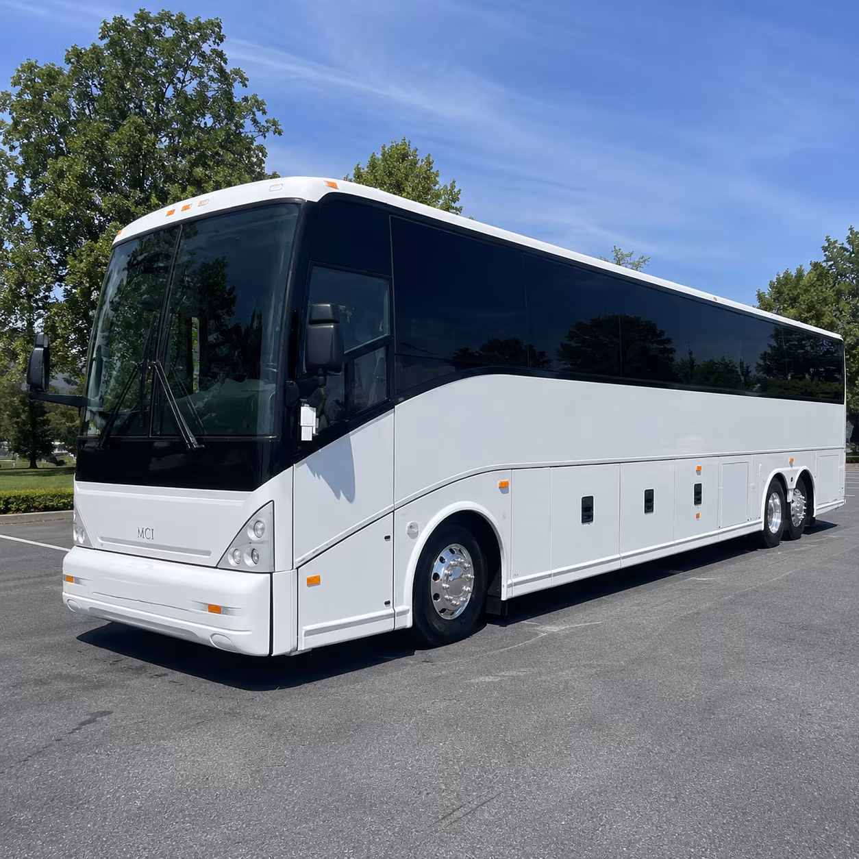 sports teams and large groups charter bus transfers to msp